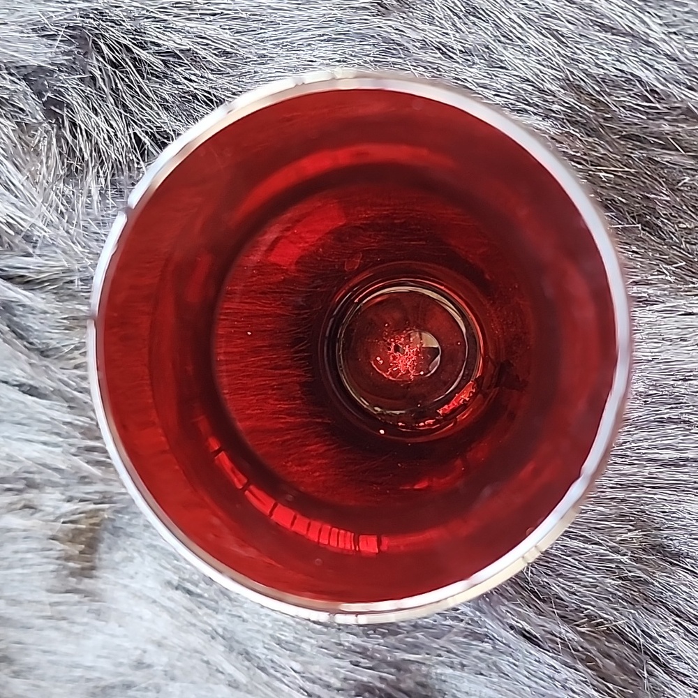 VINTAGE RUBY RED VASE. VERY BEAUTIFUL! - Picture 4 of 5